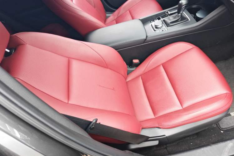 Used Mazda 3 Axela 2022 2.0L Automatic Zhiqing Edition Right Front Seat