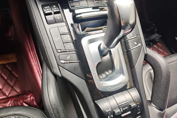 Used Porsche Cayenne 2014 Cayenne Platinum Edition 3.0T