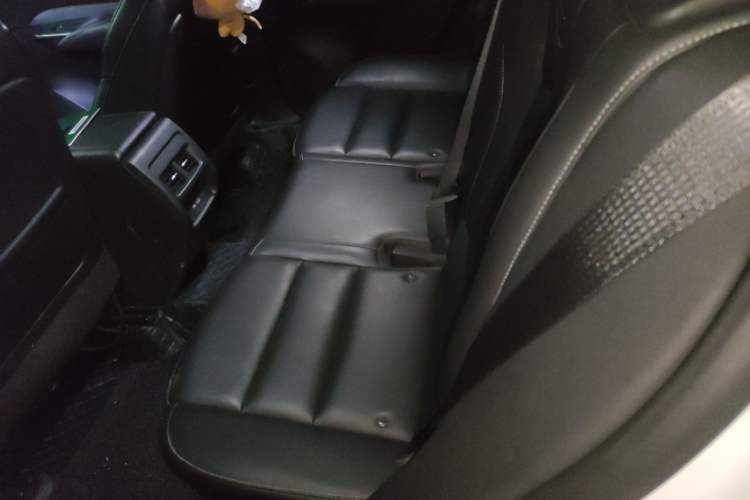 Used Cadillac XT4 2020 28T Two-Wheel-Drive Leading Version Left Rear Seat