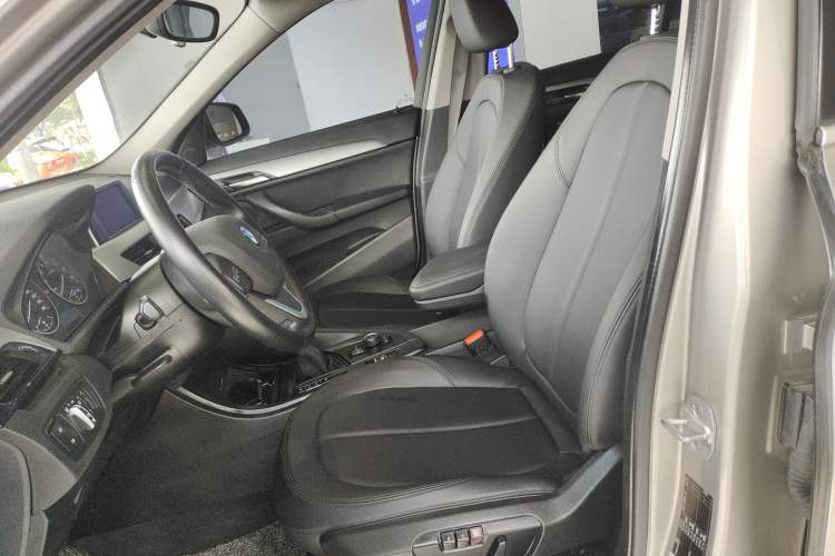 Used BMW X1 2018 sDrive18Li Fashion Model Left Front Seat