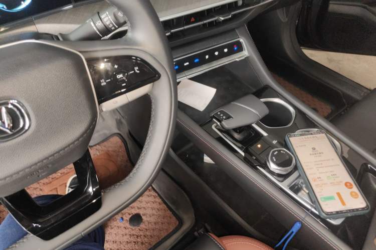 Used CHANGAN Eado 2023 Changan Edition PLUS Blue Whale NE 1.4T GDI DCT Prestige Version