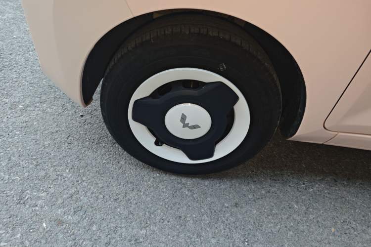 Used Wuling Hongguang MINIEV 2022 Macaron Premium Model – Lithium Iron Phosphate
