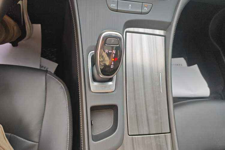 Used Buick LaCrosse 2021 652T Luxury Model Gear Lever