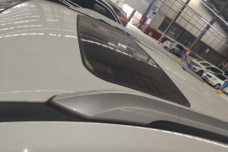 Used GAC Trumpchi GS4 2017 235T Manual Two-Wheel Drive Luxury Edition Roof