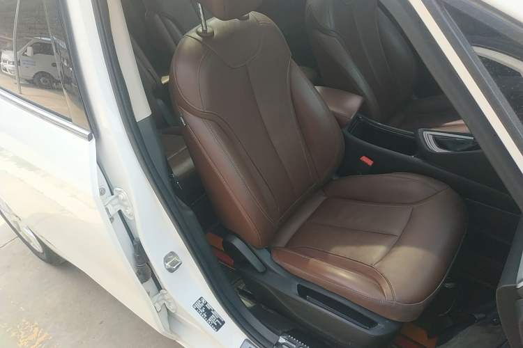 Used Buick GL6 2018 18T 6-Seater Luxury Model