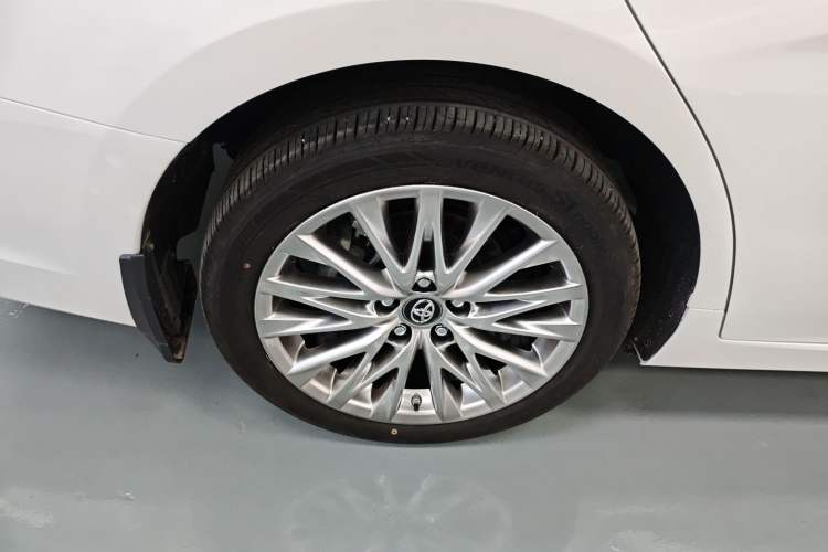 Used Toyota Avalon 2023 Dual-Motor 2.5L XLE Prestige Edition