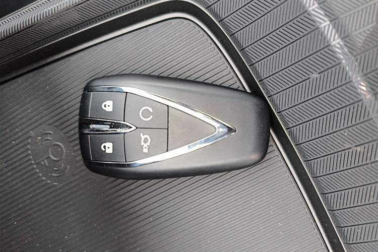 Used Changan Eado 2025 Blue Whale 1.5T 500Bar Prestige Model