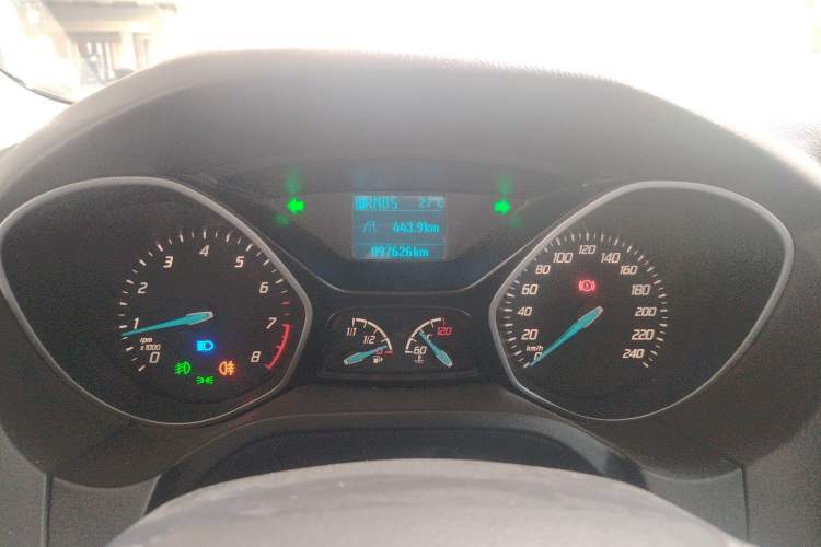 Used Ford Focus 2012 Sedan 1.6L Automatic Comfort Model
