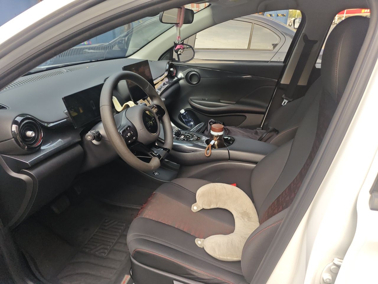 BYD e2 2024 Honor Edition Comfort Model — снимка 15