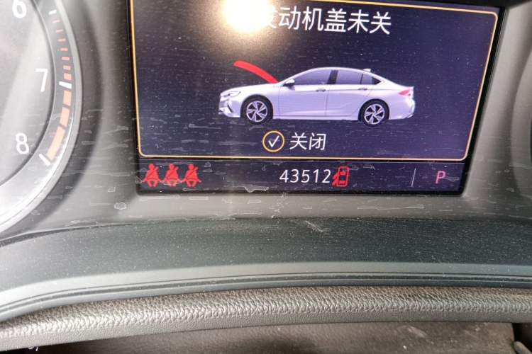 Used Buick Regal 2022 552T Smart Edition Odometer Close Up