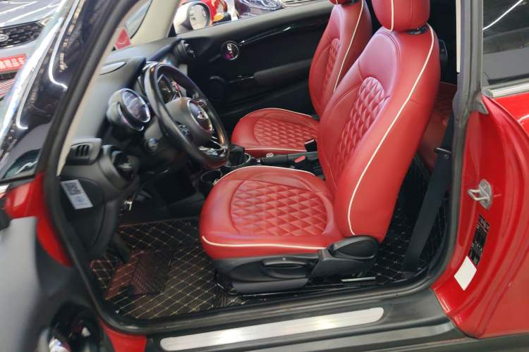 Used MINI 2014 1.5T COOPER Fun