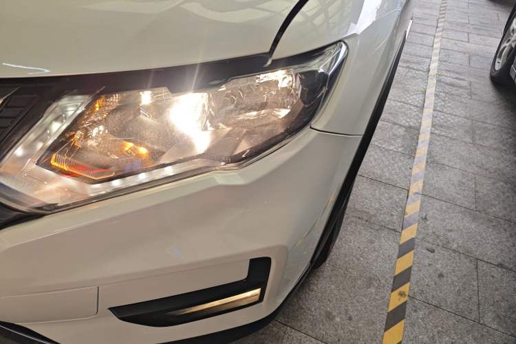 Used Nissan X-Trail 2020 2.0L XL ITS CVT 2WD SmartConnect Comfort Edition Left Front Headlight