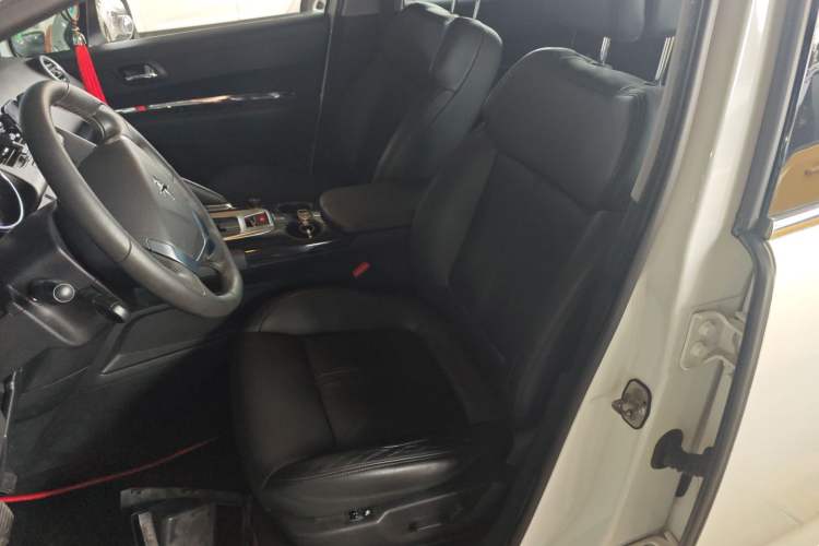 Used Peugeot 3008 2013 2.0L Automatic Trend Edition Left Front Seat