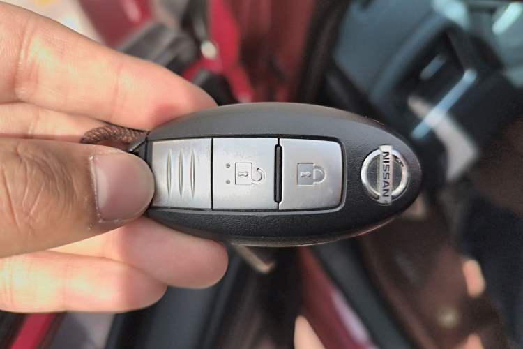 Used Nissan Tiida 2019 1.6L CVT Smart Drive Version China VI Standard Vehicle Key