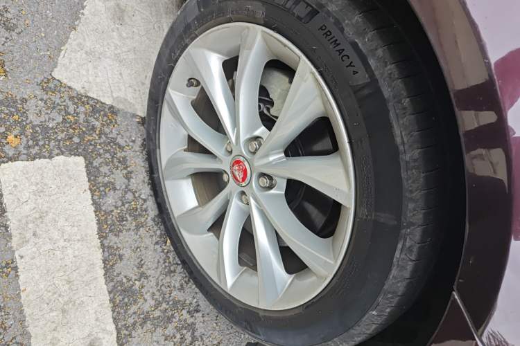 Used Jaguar XF 2016 XF 2.0T Two-Wheel-Drive R-Sport Sport Edition
