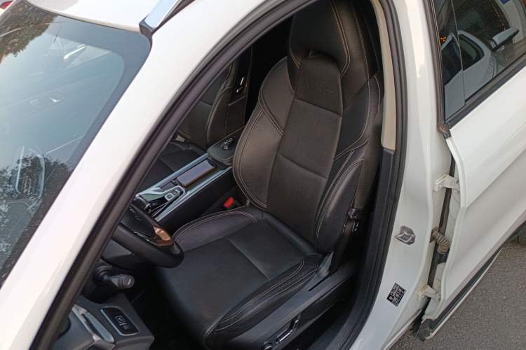 Used Lynk & Co 01 2019 2.0T Two-Wheel-Drive Pro Version China V Standard
