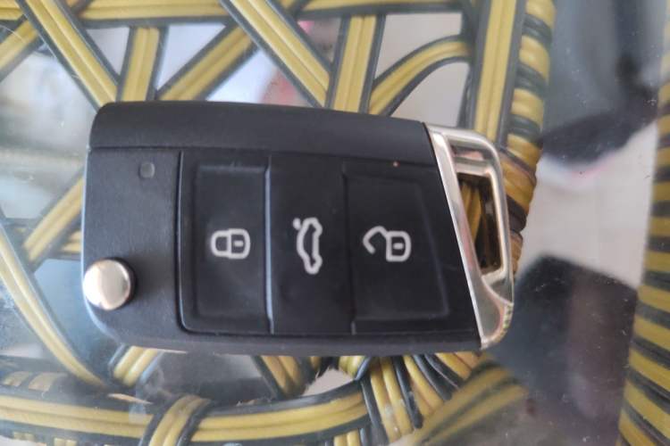 Used Volkswagen Lamando 2019 280TSI DSG Comfort Edition China VI standard
