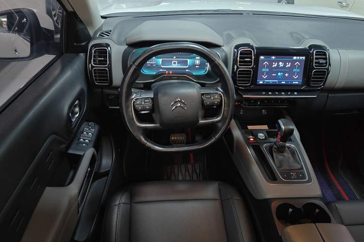 Used Citroen C5 AIRCROSS 2017 350THP Fashion Edition Steering Wheel