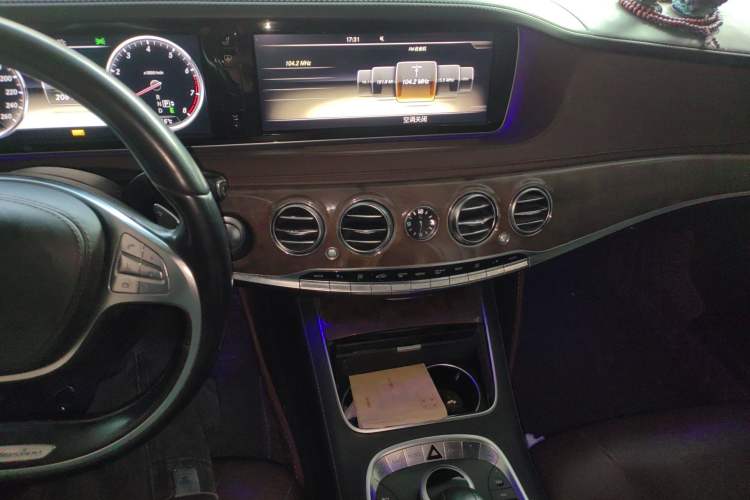 Used Mercedes-Benz S-Class 2014 S 400 L Prestige Edition Audio And AC Panel