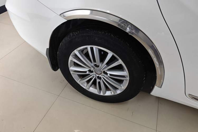 Used Citroen C4L 2015 1.8L Automatic Luxury Edition Exterior 8