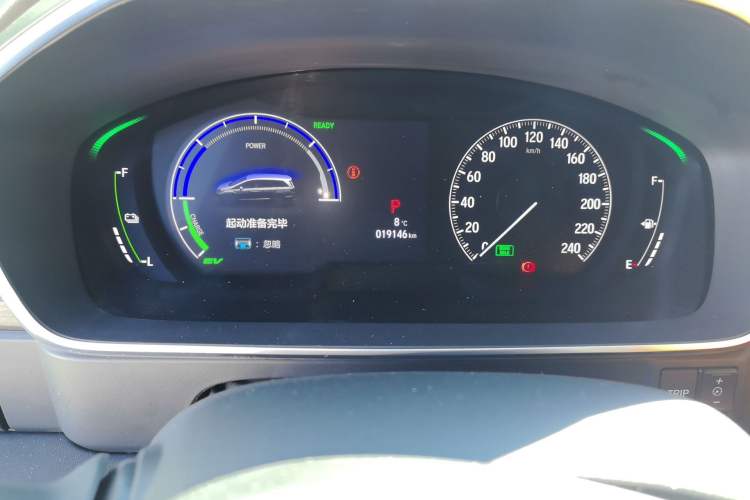 Used Honda Elysion 2022 2.0L eHEV Luxury Edition Odometer Close Up