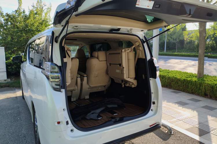 Used Toyota Vellfire 2020 Dual-Engine 2.5L HV Prestige Edition