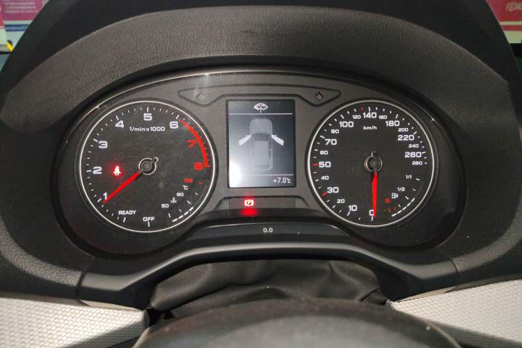 Used Audi Q2L 2021 35 TFSI Progressive Dynamic Edition
