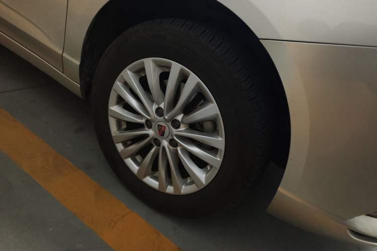 Used Roewe Ei5 2019 Luxury Edition Right Front Wheel Hub