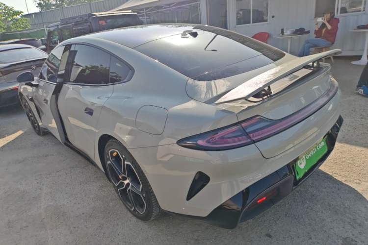 Used Xiaomi Auto SU7 2024 Rear-Drive Ultra-Long Range Advanced Pro-Level Intelligent Driving Version
