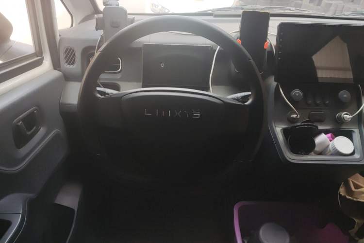 Used Yufeng Gold Warehouse 2025 Model Bus Version with Slow Charger
