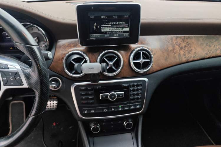 Used Mercedes-Benz GLA 2015 GLA 260 4MATIC Sport Edition