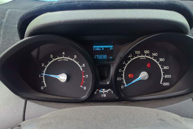 Used Ford EcoSport 2013 1.5L Manual Fashion Model