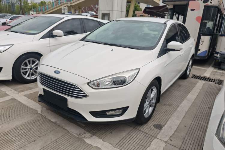 Used Ford Focus 2015 Sedan 1.6L Manual Comfort Model
