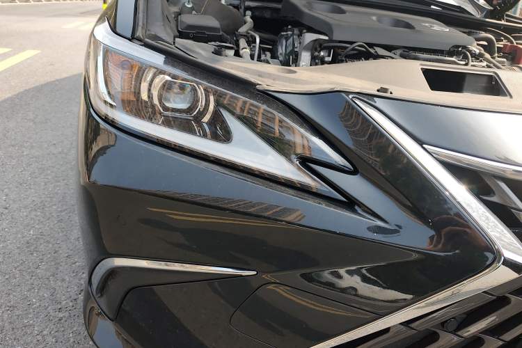 Used Lexus ES 2023 200 Excellence Edition