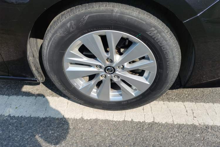 Used Nissan Teana 2019 2.0L XL Comfort Edition Right Front Wheel Hub