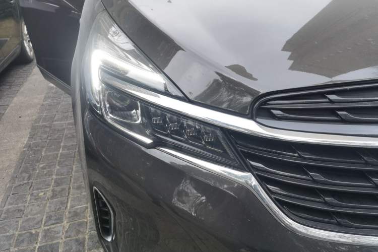 Used Buick GL8 2022 Land Executive Class 652T Prestige Model Exterior 6