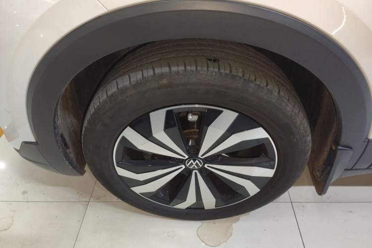 Used Volkswagen Tharu 2025 New Sharp 1.5L Ambitious Edition Left Front Wheel Hub