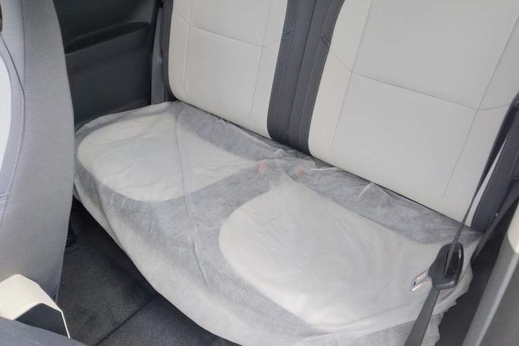 Used Geely Galaxy Panda 2025 210km Panda Kart Left Rear Seat