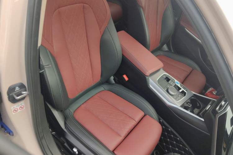 Used BMW i3 2022 eDrive 35 L
