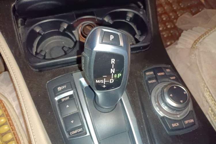 Used BMW 5 Series 2013 525Li Leading Model