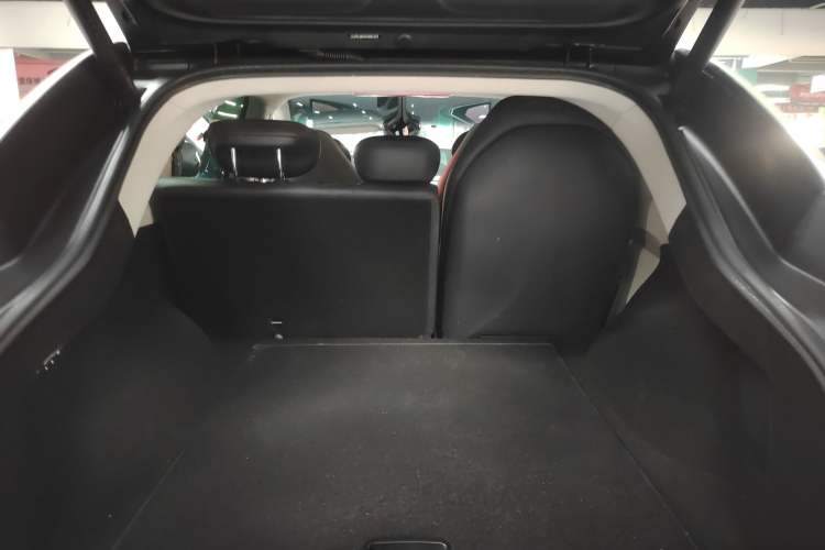 Used IM LS7 2023 90 kWh Elite Rear-Drive Version