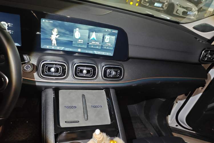 Used Chery Tiggo 9 2023 2.0T Dual-Clutch Two-Wheel Drive Luxury Edition 5 Seats