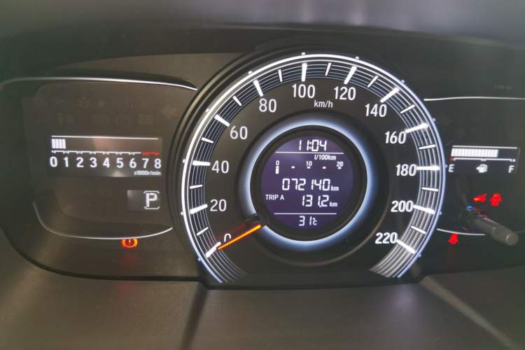 Used Honda Odyssey 2015 Updated Version 2.4L Smart Edition