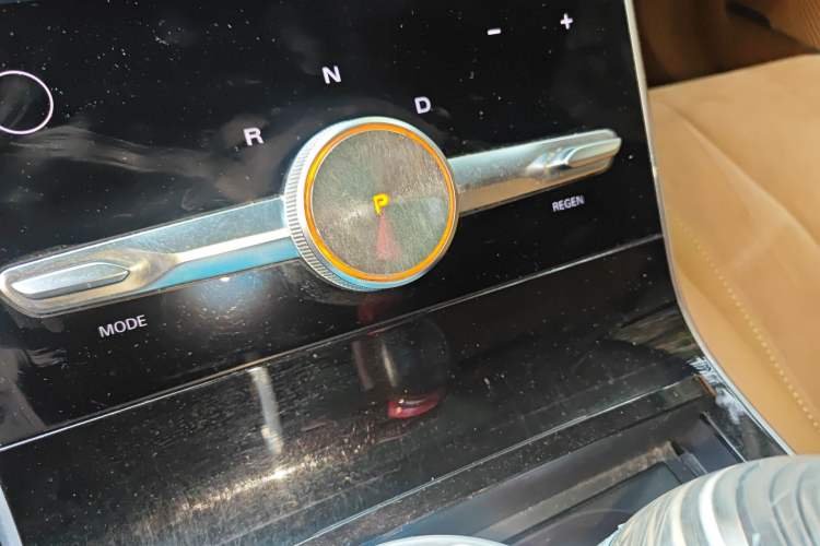 Used Roewe MARVEL X 2018 Rear-Drive Model Gear Lever