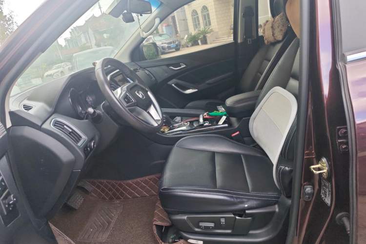 Used JMC Yusheng S350 2016 2.0T Automatic All-Wheel Drive Gasoline Ultra-Luxury 7-Seater