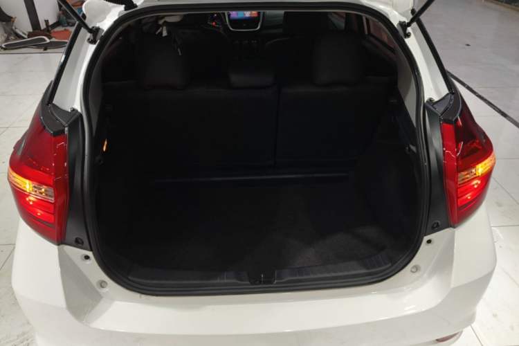 Used Toyota YARiS L Zhi Xuan 2019 1.5E CVT Dynamic Edition China VI compliant
