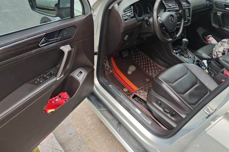 Used Volkswagen Tiguan L 2018 330TSI Automatic Two-Wheel Drive Flagship Edition