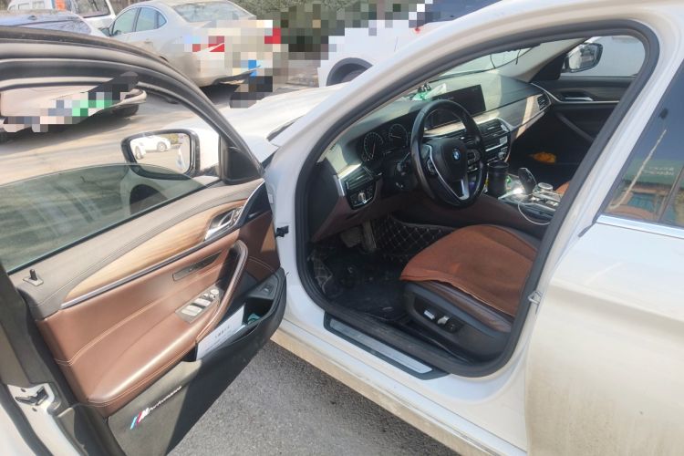 Used BMW 5 Series 2019 Facelifted 530Li Leading Edition Luxury Package Interior 3