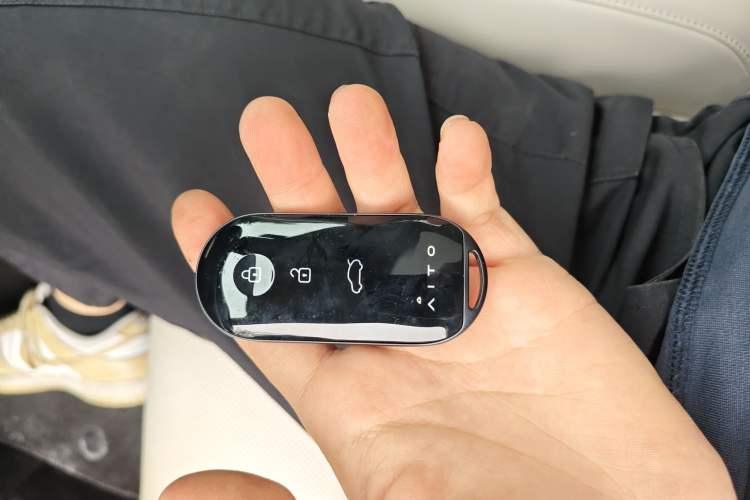 Used Hima AITO M5 2022 Extended-Range Four-Wheel Drive Flagship Edition Vehicle Key