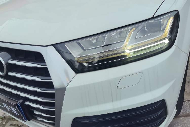 Used Audi Q7 2016 40 TFSI Comfort Model